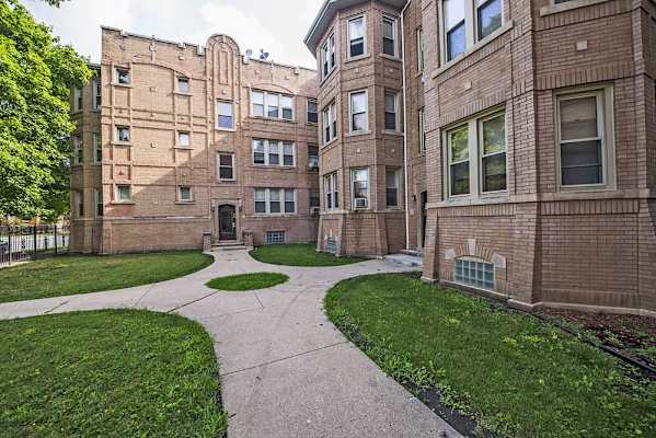 647 N Mayfield Ave property